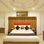 Hotel Grand Urban Luxury Near Delhi Airport